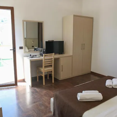 Nocleg ze śniadaniem Cerniglia