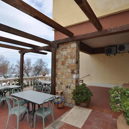 Cerniglia Nocleg ze śniadaniem