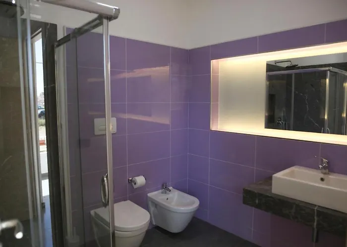 Cerniglia Oda ve Kahvaltı 4*