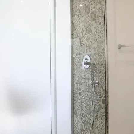 住宿加早餐酒店 赛尼利亚普拉斯别墅