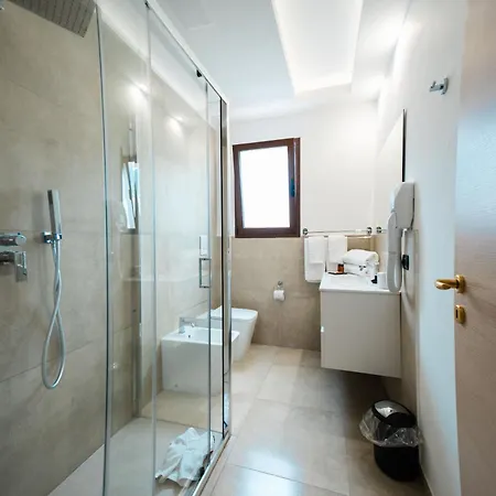 Cerniglia לינה וארוחת בוקר צ'פאלו