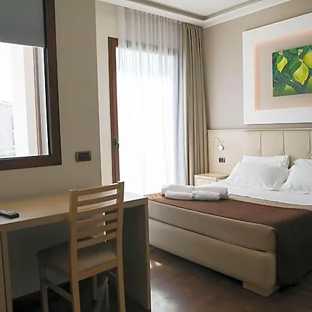 Bed & Breakfast Cerniglia 4*