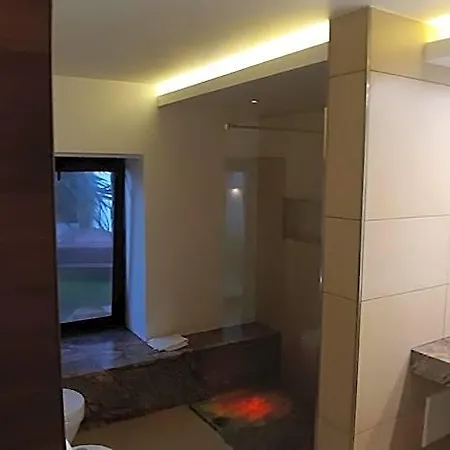 Cerniglia 4*