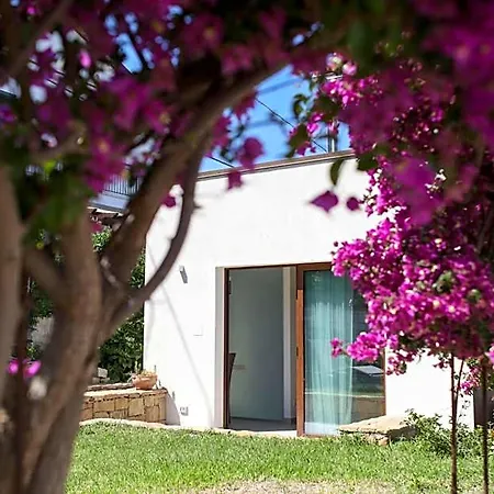 Bed & Breakfast Cerniglia 4*