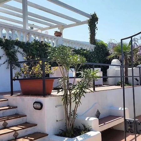 Cerniglia Bed and Breakfast 3*
