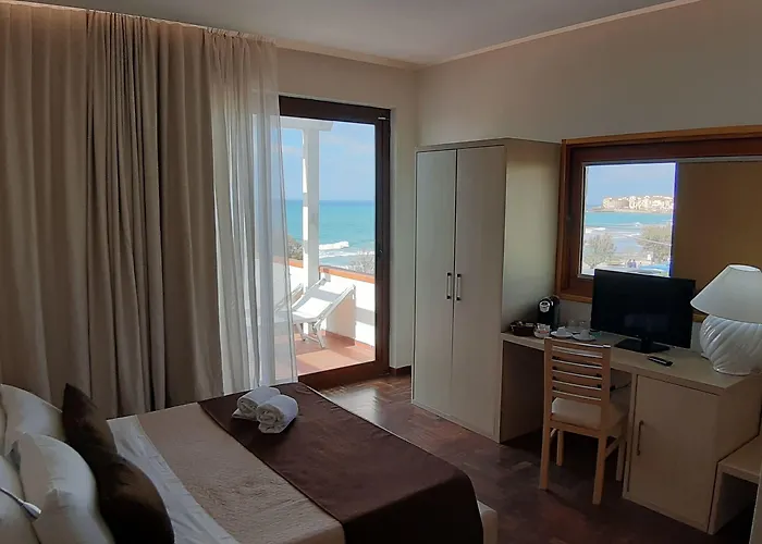 Cerniglia 4* צ'פאלו